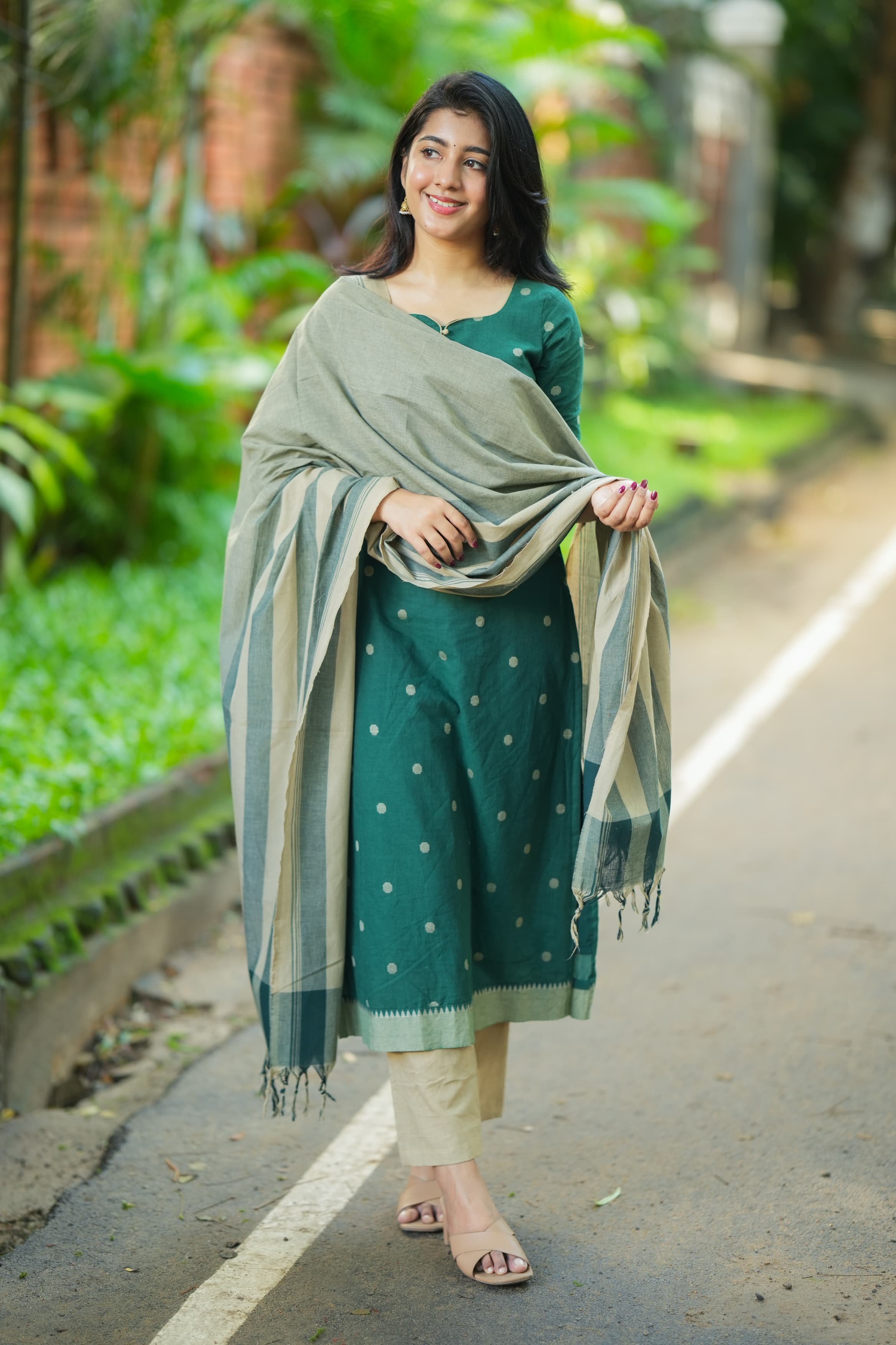 DD605 - Amala pure Handloom Cotton