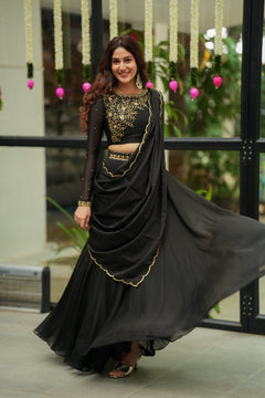 DD572 -Aishu premium handwork lehanga