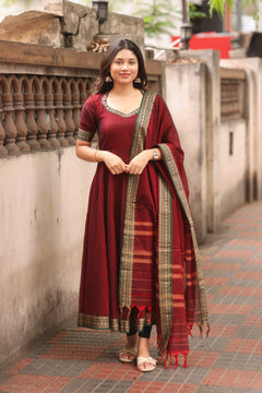 DD985 - Parkavi Premium Handloom Anarkali