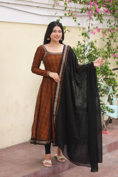 DD988 - Anbini Pure Handloom Anarkali