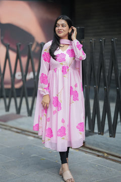 DD880 - Rosy Floral Alia Cut Model