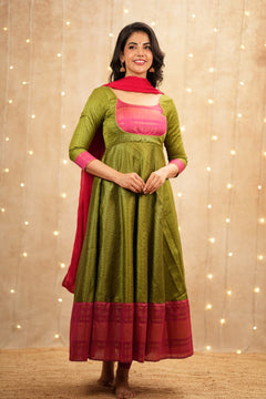 DD893 - Arasi Pure Handloom Anarkali