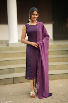 DD904 - Pavi Series Simple & Elegant Kurti