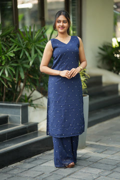 DD901 - Thiya Series Simple & Elegant kurti