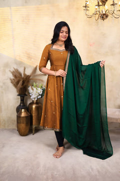 DD999 - Mehana Premium Handloom Anarkali
