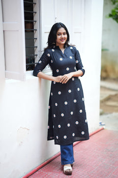 DD746 - Richa Pure cotton kurti